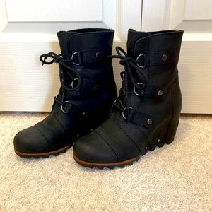 Sorel Lace Up Wedge Boot size 7